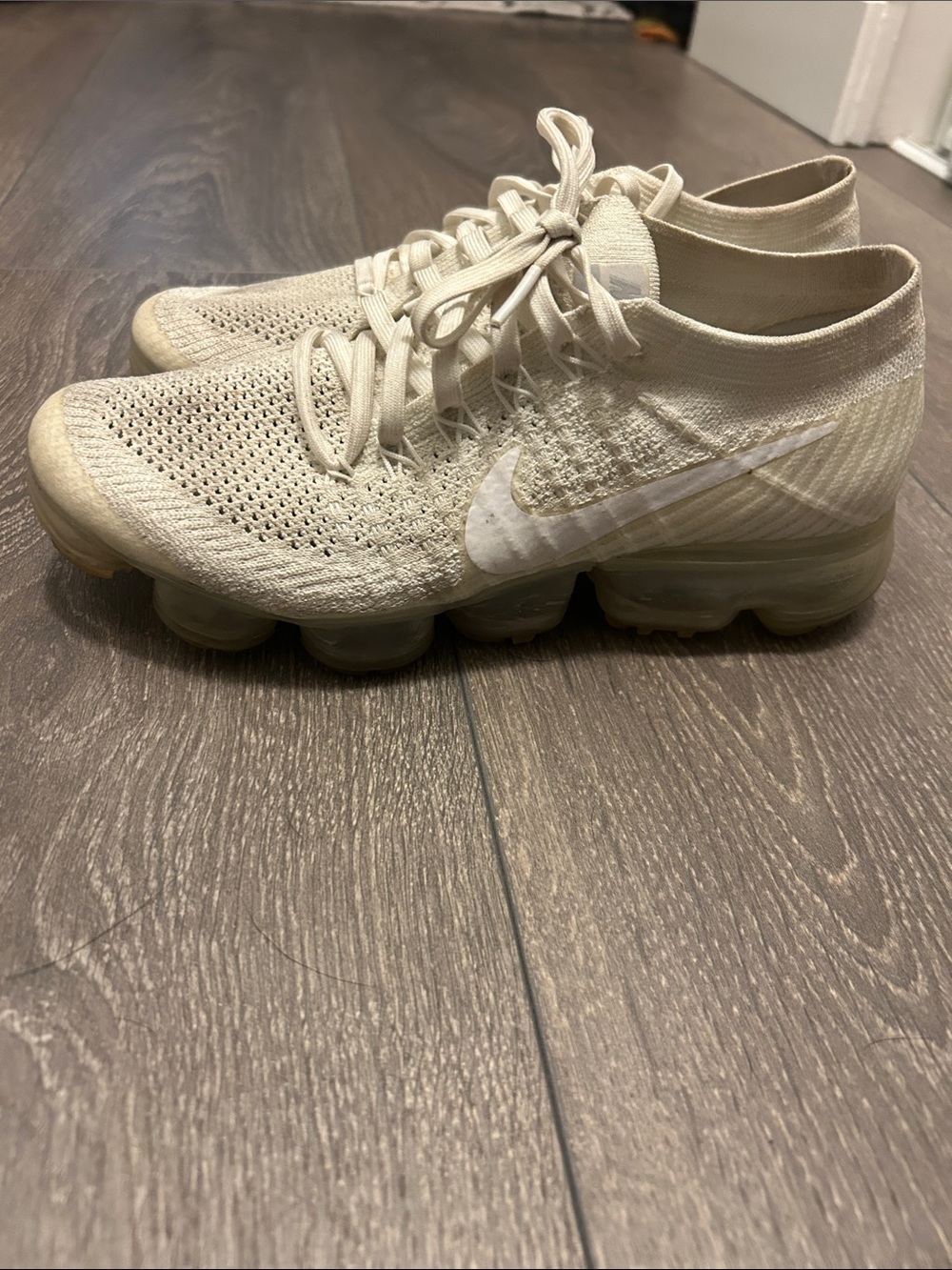 Nike VaporMax Flyknit Sneakers - Cream/White